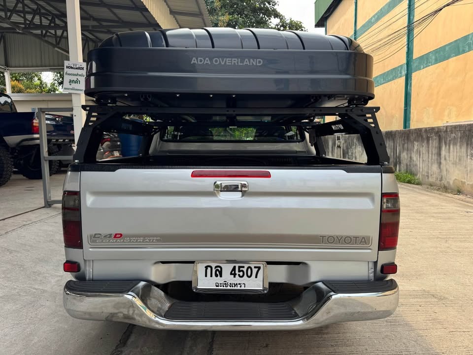 Car image 10